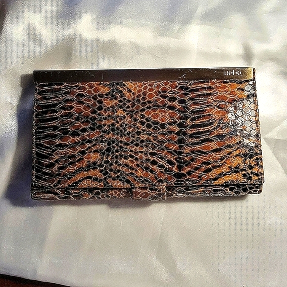 HOBO Maxine framed leather clutch wallet